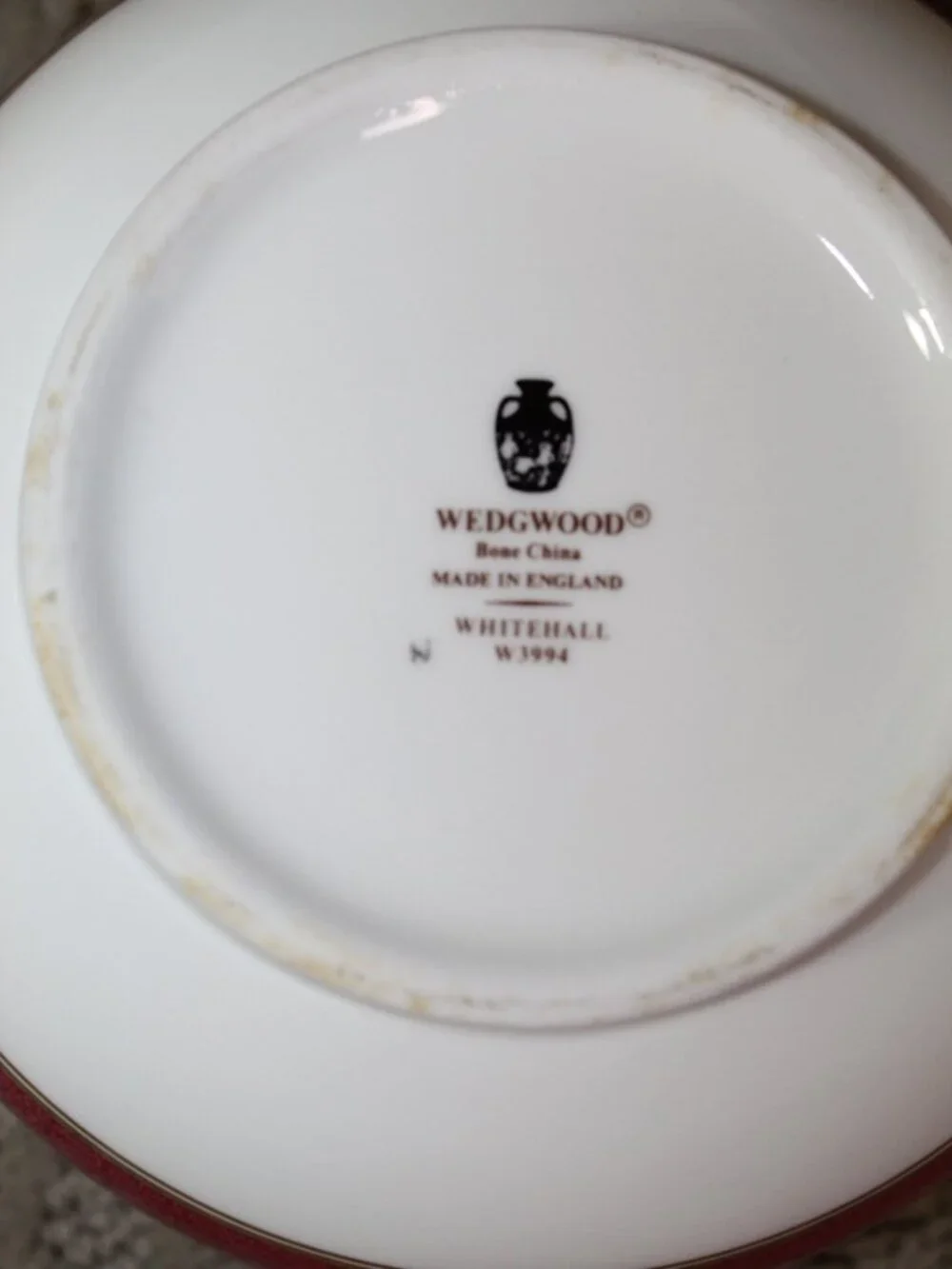 Wedgwood Whitehall W3994 Bone China Powder Ruby Tea Pot